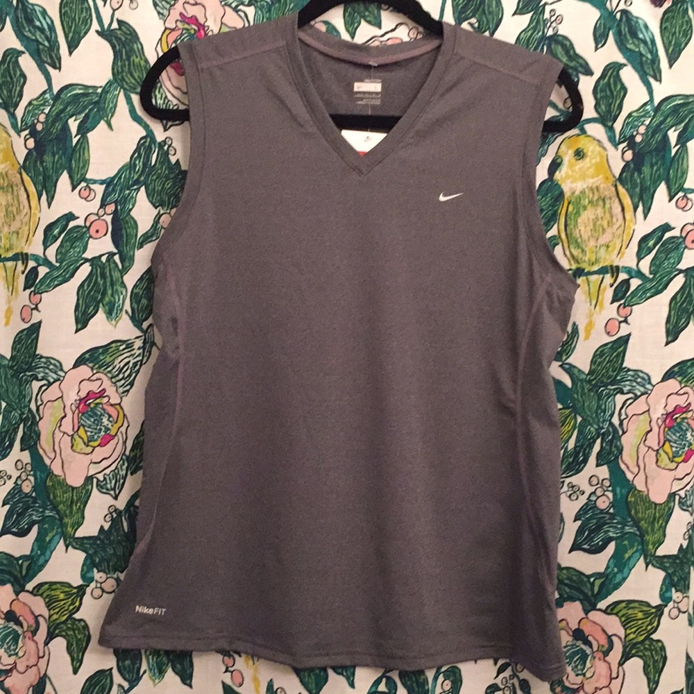 NWT Nike Fit Dry Sleeveless Athletic Shirt